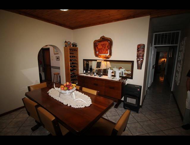 5 BEDROOM HOUSE SOLD IN DORANDIA